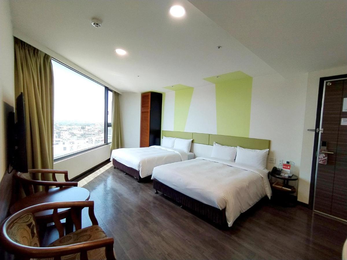 Hotel J Taoyuan Pingzhen Екстериор снимка