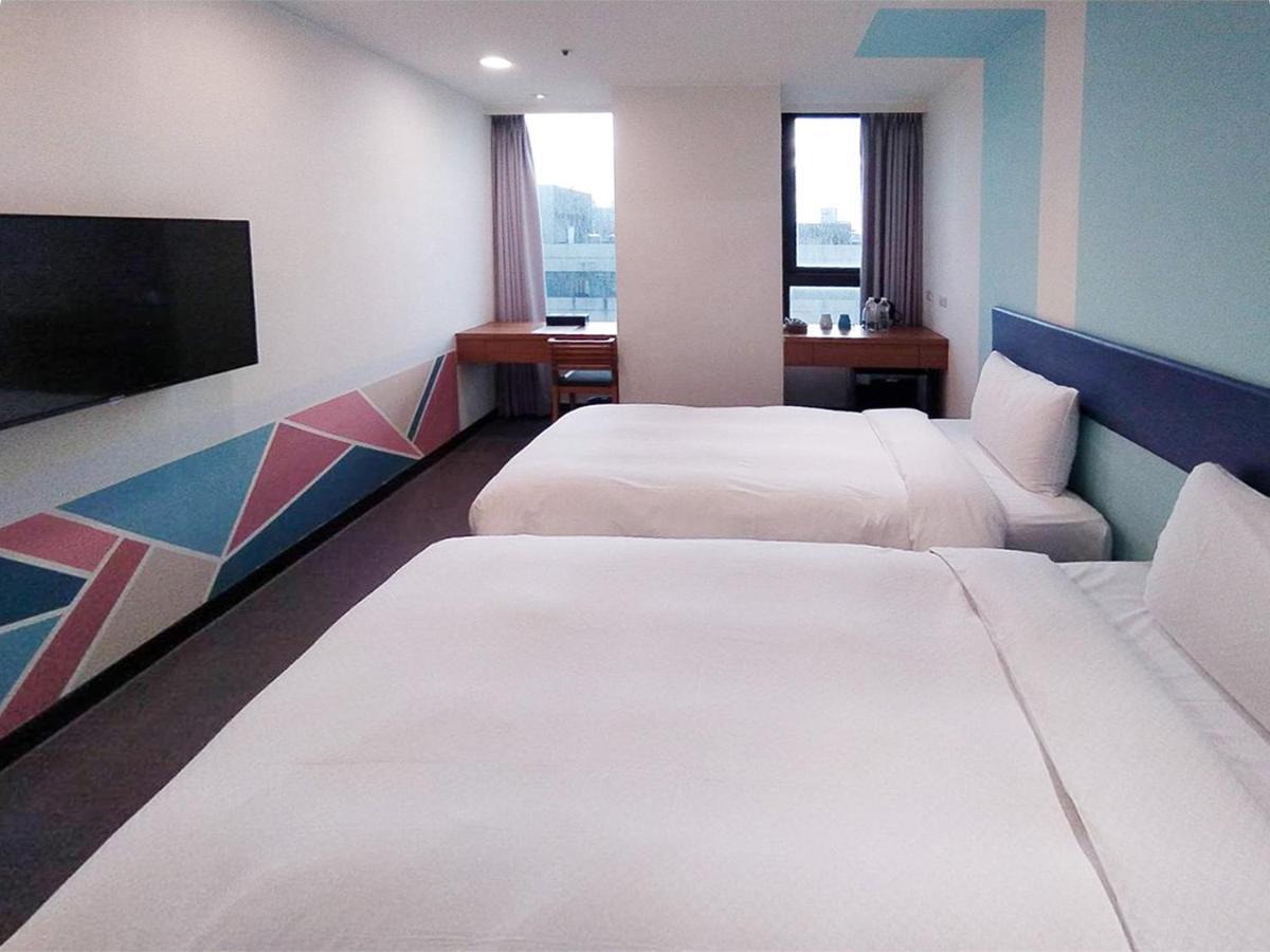 Hotel J Taoyuan Pingzhen Екстериор снимка