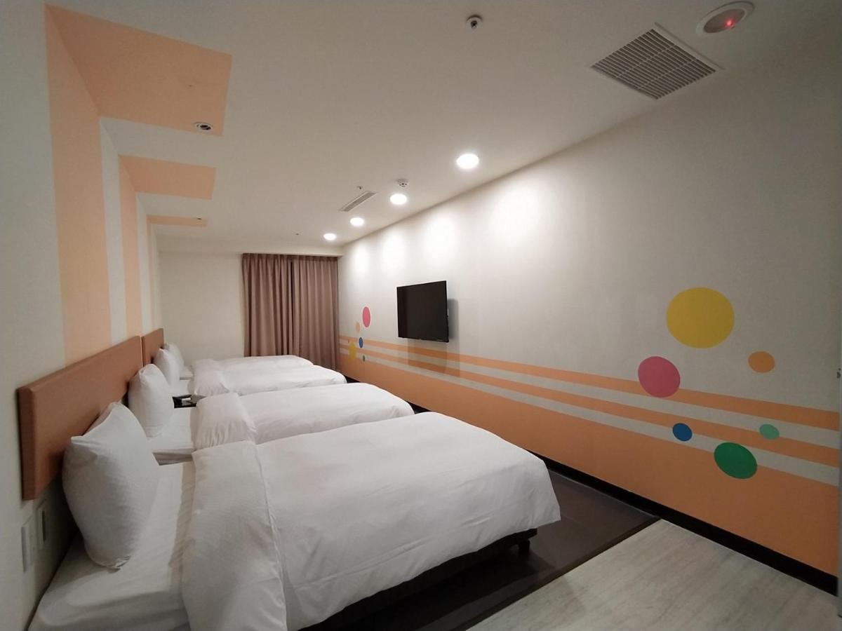 Hotel J Taoyuan Pingzhen Екстериор снимка