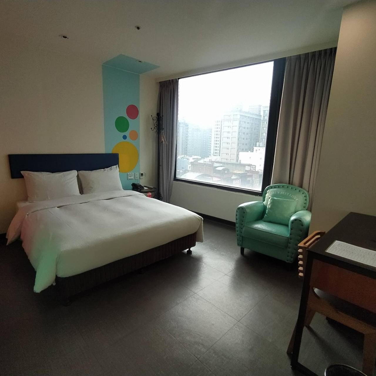 Hotel J Taoyuan Pingzhen Екстериор снимка