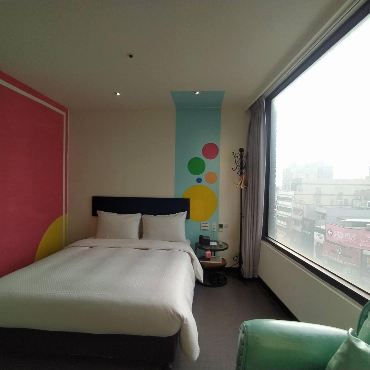 Hotel J Taoyuan Pingzhen Екстериор снимка